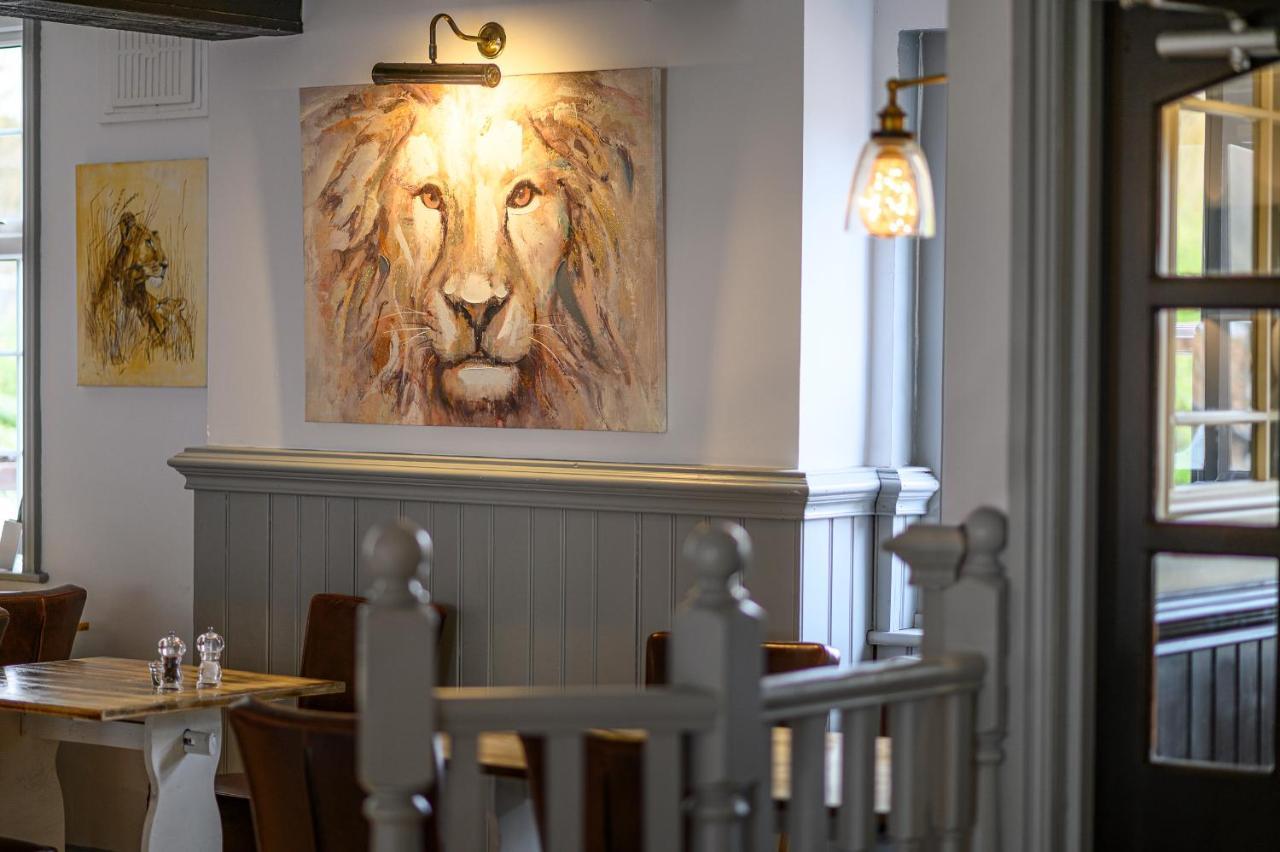 The Lazy Lion Bed & Breakfast Milford on Sea Exterior photo
